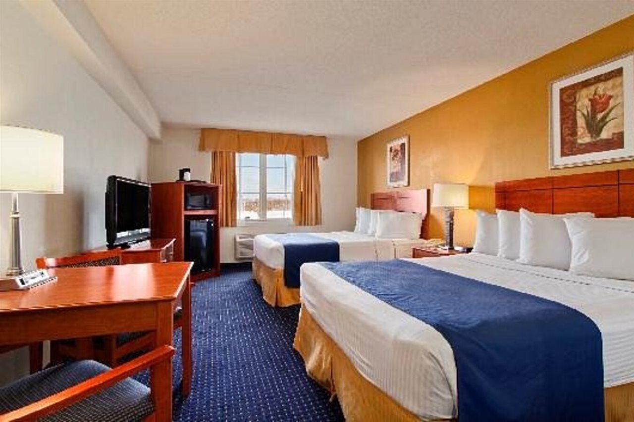 Comfort Inn & Suites Pottstown Eastern Gateway Exterior foto